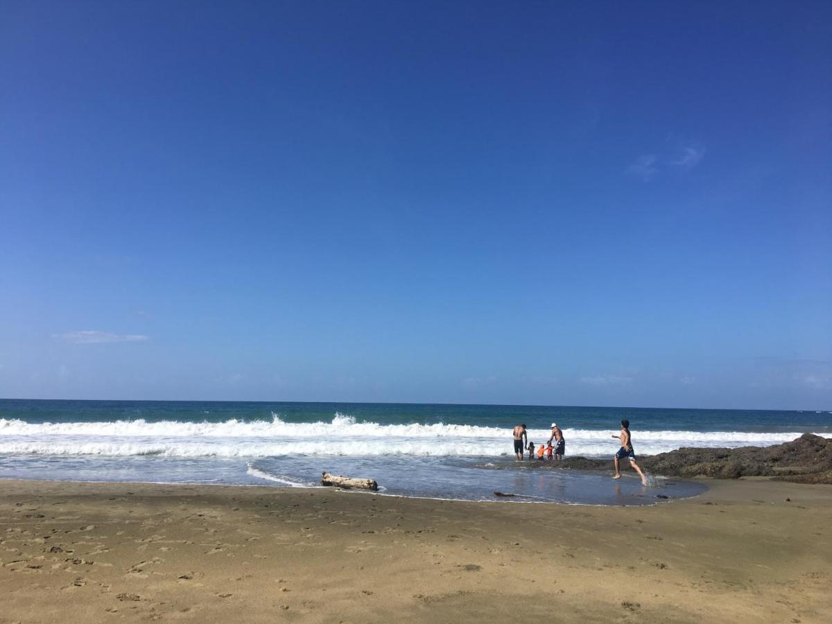 Gigi Brown Villa Paparazzi Beachfront Puerto Viejo de Talamanca エクステリア 写真